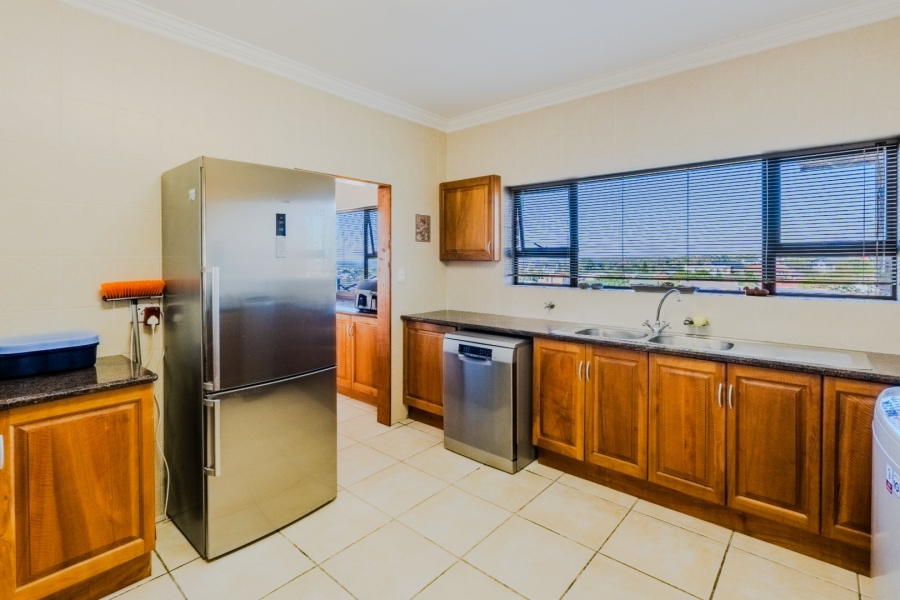 4 Bedroom Property for Sale in Stilbaai Wes Western Cape